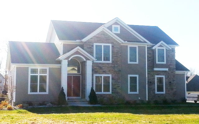 Large great room with cathedral ceiling and double-sided fireplace. 2 story foyer. Vaulted 1st floor office/den with French doors and transoms. Large kitchen and walk-in pantry, breakfast bar, and hearth area. Large morning/sunroom. Master bedroom and bath with cathedral ceiling. 2 walk-in closets and corner tub. 1st floor mud room and separate laundry. Tray ceiling and arches in formal dining room. Covered 